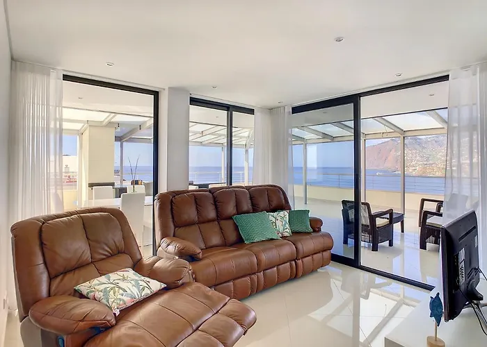 Paradise View By Lovelystay פונשל