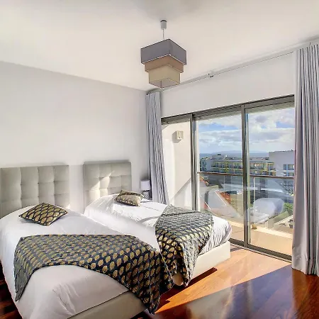 Paradise View By Lovelystay Apartmán *